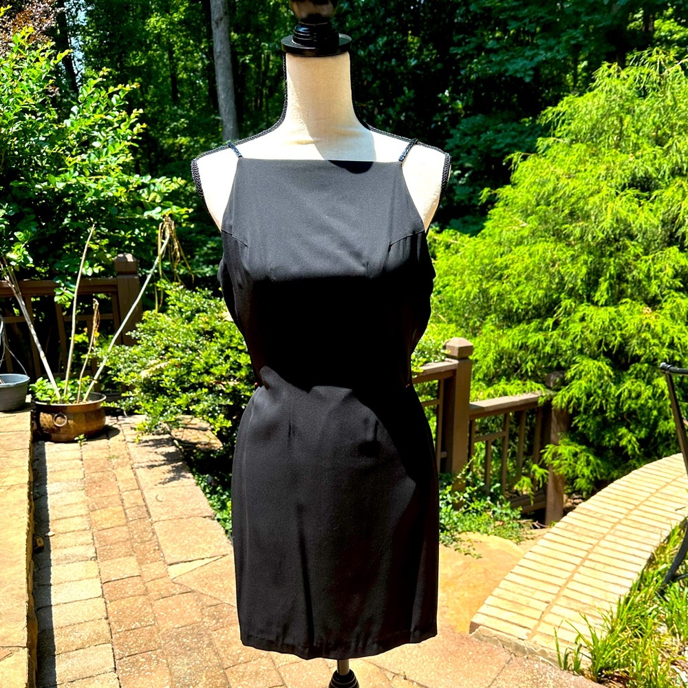 Vintage 90’s minimalist Bianca Nero Mini